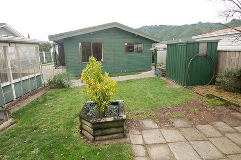 Photo of property in 8 Roband Crescent, Brown Owl, Upper Hutt, 5018