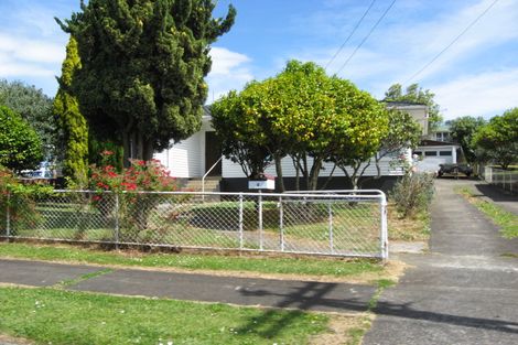 Photo of property in 6 Koru Street, Mangere Bridge, Auckland, 2022