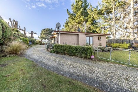 Photo of property in 53 Awarua Bay Road, Awarua Plains, Invercargill, 9877