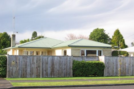 Photo of property in 27 Brocas Avenue, Hillcrest, Hamilton, 3216