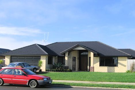 Photo of property in 18 Coleraine Drive, Rototuna, Hamilton, 3210