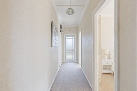 Photo of property in 20 Princes Street, Fitzroy, New Plymouth, 4312