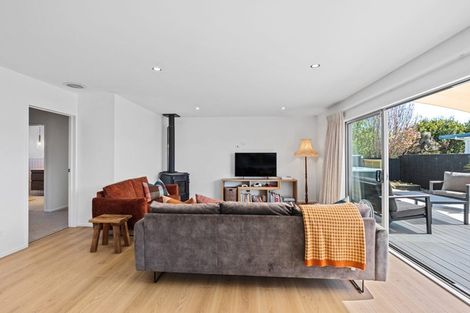 Photo of property in 130a Wairau Road, Oakura, 4314