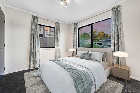 Photo of property in 10 Oliver Twist Avenue, Mellons Bay, Auckland, 2014