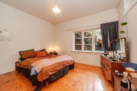 Photo of property in 35 Lawrence Street, Newtown, Wellington, 6021