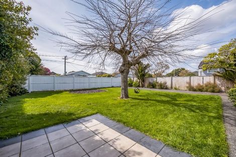 Photo of property in 18 Maire Street, Woburn, Lower Hutt, 5010