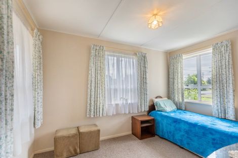 Photo of property in 25 Bibby Street, Waipawa, 4210