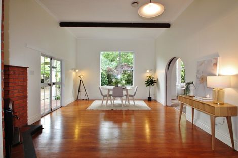 Photo of property in 25 Railway Esplanade, East Gore, Gore, 9710