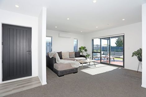 Photo of property in 7b Terrace Street, Marton, 4710