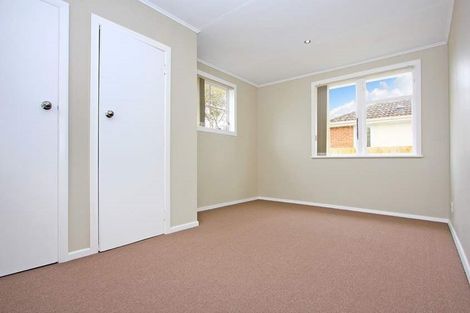 Photo of property in 4 Osborne Place, Papakura, 2110