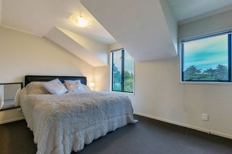 Photo of property in 13 Barnea Circle, Glen Eden, Auckland, 0602