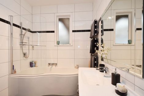 Photo of property in 93 Melbourne Street, Windsor, Invercargill, 9810