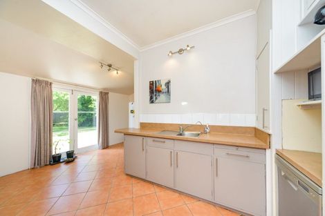 Photo of property in 30 Puriri Terrace, Roslyn, Palmerston North, 4414