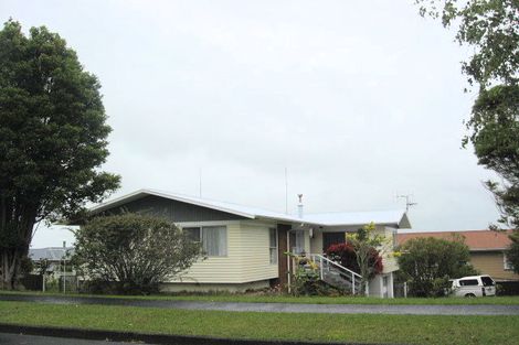 Photo of property in 1/2 Montague Place, Onerahi, Whangarei, 0110