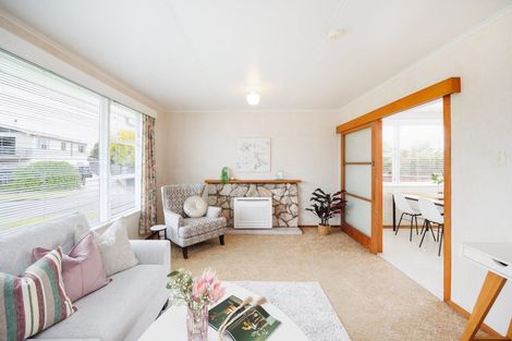Photo of property in 5 Kaituna Street, Milson, Palmerston North, 4414