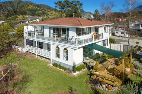 Photo of property in 31a Ranui Street, Waikawa, Picton, 7220