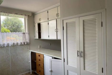 Photo of property in 9 Rickards Place, New Lynn, Auckland, 0600