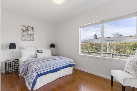 Photo of property in 1/11 Corunna Road, Milford, Auckland, 0620