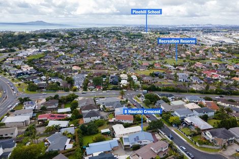 Photo of property in 8 Hauraki Crescent, Pinehill, Auckland, 0632