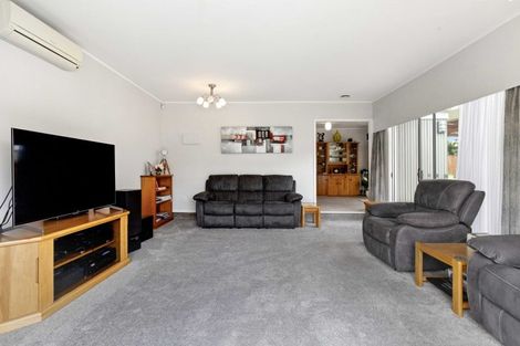Photo of property in 18 Lakeside Drive, Pahurehure, Papakura, 2113