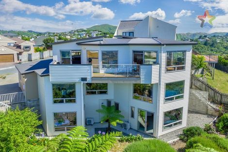 Photo of property in 93 Cypress Drive, Maungaraki, Lower Hutt, 5010