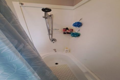 Photo of property in 5a Farnham Street, Mornington, Wellington, 6021