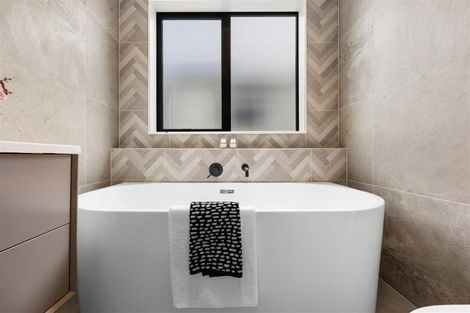 Photo of property in 73 Tributary Parade, Karaka, Papakura, 2113