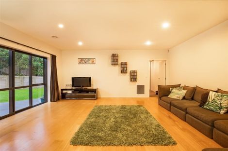 Photo of property in 2 Bovill Way, Tuakau, 2121