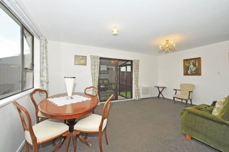 Photo of property in 2/20 Kirsten Place, Parklands, Christchurch, 8083