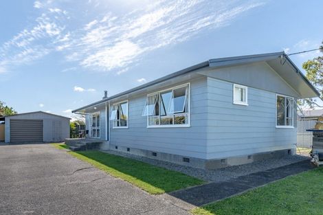 Photo of property in 18 Frederick Street, Carterton, 5713