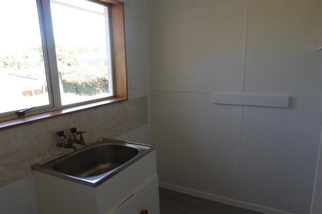 Photo of property in 6 Penwood Street, Russley, Christchurch, 8042