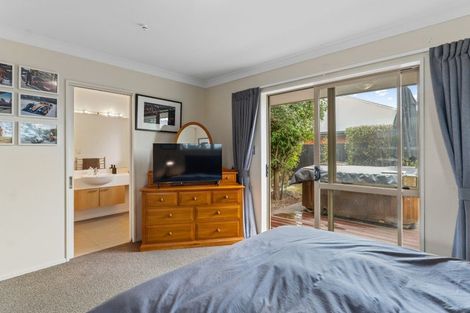 Photo of property in 107 Inwoods Close, Parklands, Christchurch, 8083