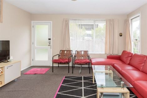Photo of property in 2/171 Clarence Street, Riccarton, Christchurch, 8011
