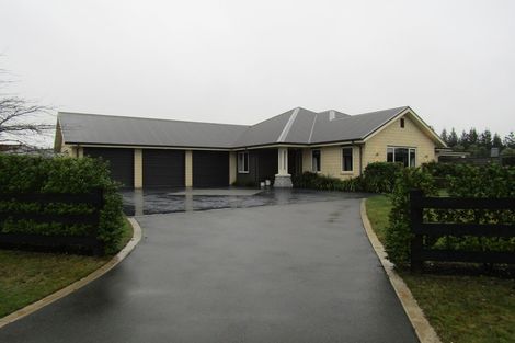 Photo of property in 8 Rossington Drive, West Melton, 7618