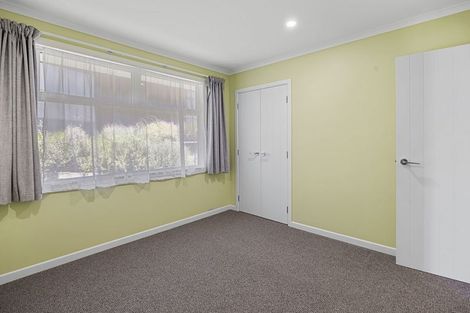 Photo of property in 3 Kapurau Lane, Merrilands, New Plymouth, 4312