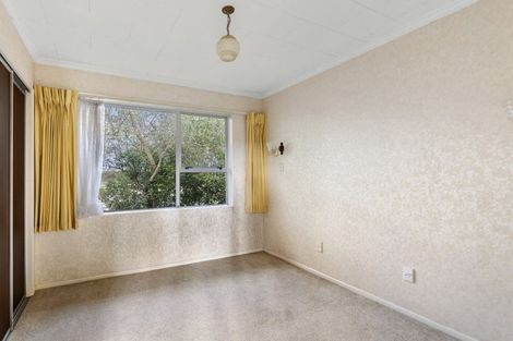 Photo of property in 20 Mayfair Place, Westown, New Plymouth, 4310