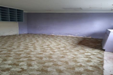 Photo of property in 142 Mark Avenue, Grenada Village, Wellington, 6037