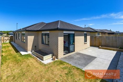Photo of property in 12 Meyer Crescent, Halswell, Christchurch, 8025