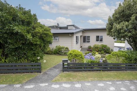 Photo of property in 63 Sea Vista Drive, Pukerua Bay, 5026