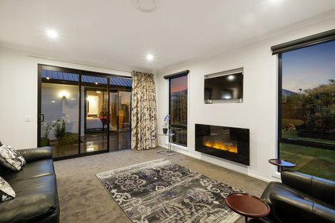 Photo of property in 5 Smiley Place, Mosgiel, 9024
