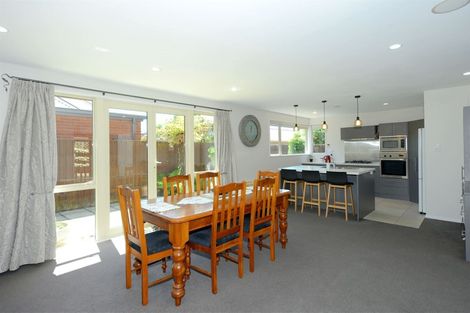 Photo of property in 299 Withells Road, Avonhead, Christchurch, 8042