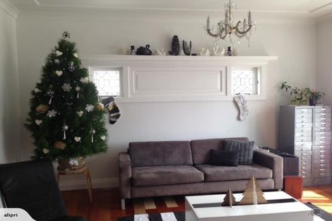 Photo of property in 1/15 Hemi Street, Narrow Neck, Auckland, 0622