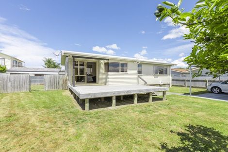 Photo of property in 27 Dockery Avenue, Onekawa, Napier, 4110