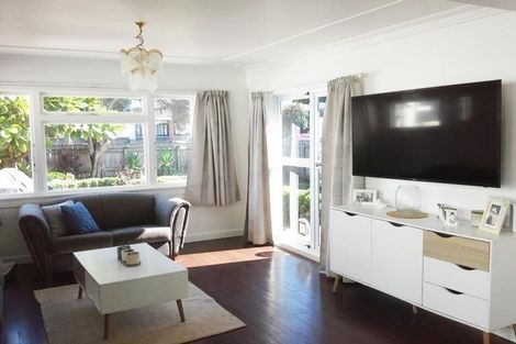 Photo of property in 46 Buller Street, New Plymouth, 4312