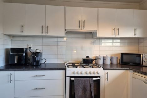 Photo of property in 2/527 Beach Road, Murrays Bay, Auckland, 0630