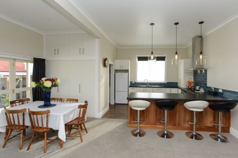 Photo of property in 15 Saint Marys Road, Waipukurau, 4200