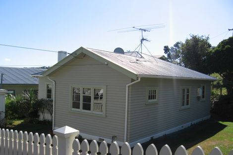 Photo of property in 11 Awa Road, Miramar, Wellington, 6022