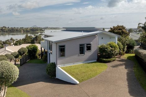 Photo of property in 36 Downing Place, Welcome Bay, Tauranga, 3112