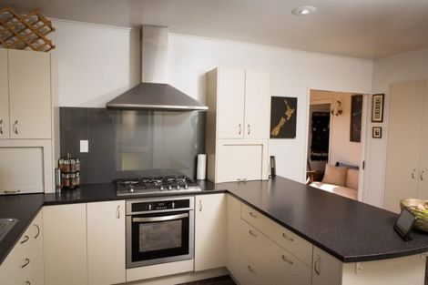 Photo of property in 35 Carluke Street, Paparangi, Wellington, 6037