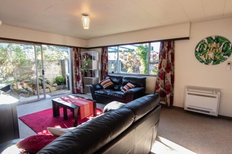 Photo of property in 1/315 Sawyers Arms Road, Bishopdale, Christchurch, 8053